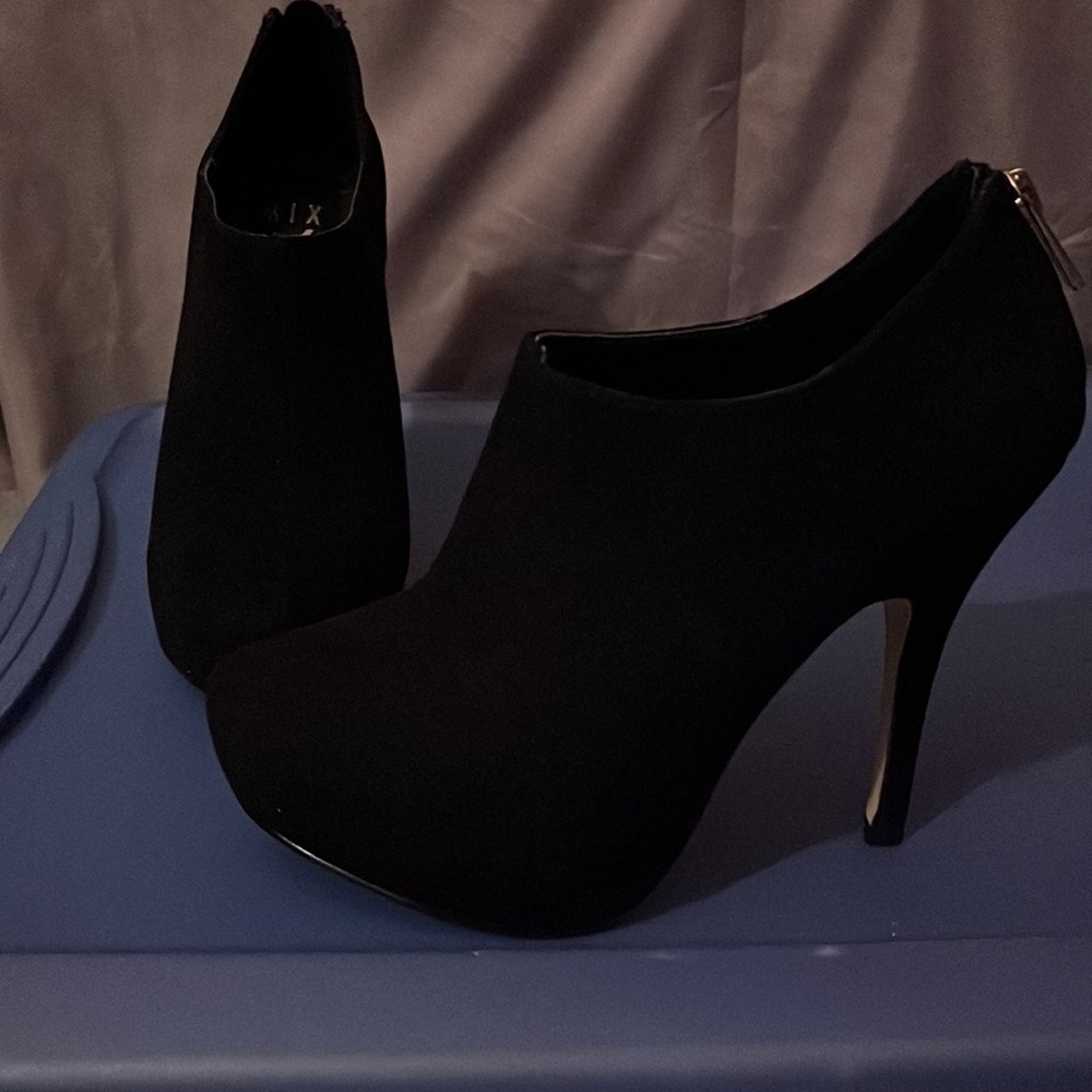 Mix NO. 6 Black Booties